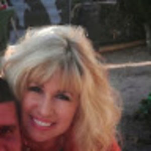 Meet your Posher, Janis